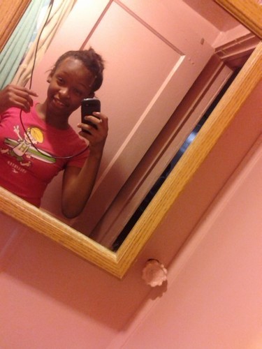 Doin what i do to make it in this world.[] just do one thing and follow this pretty thing. {3}