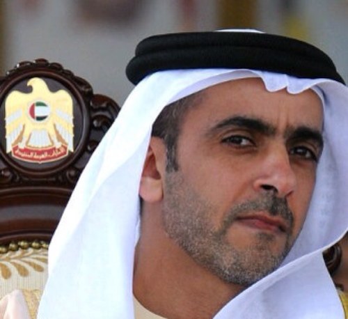 أوصى أحد الحكماء ابنه قائلاً: احفظ لسانك إلا من أربعة: حق توضحه وباطل تدحضه ونعمة تشكرها وحكمة تظهرها!
