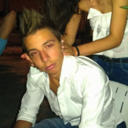 nikmoric Profile Picture
