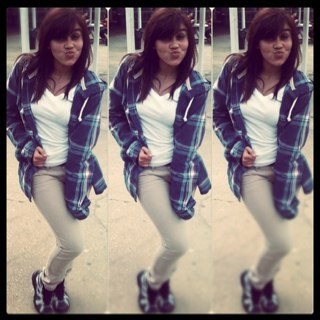 God above ALL  | 7teen | Proud Mommy | #TeamLove  | Ready, Set, Follow. 