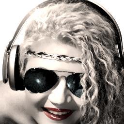 Proud Hostess @summerincrete✌✌
Social Freak @xperiencemore_ 😪
Life is a Beach 😘😘😘
Ermis & Cifft Winner / Best Radio Broadcast/Regional Awards🏆