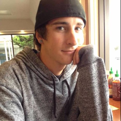 hi i'm brandon c: