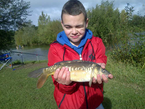 7Mayson's profile picture. Mayson,LCFC..27b2e32f..follow me ill follow you back..