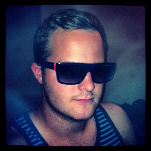 Loving life, drift cars and cant forget the girls that love my cars =P 
Kelowna bc 
Hopeless romantic FTW
