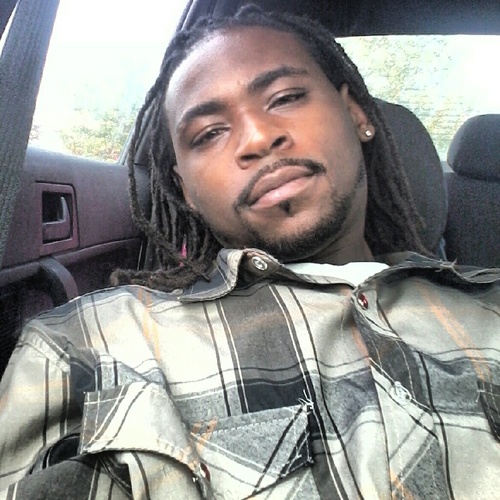 25 yrs old like to have fun love music & women. A level headed cool dude #ProudFather #2Real