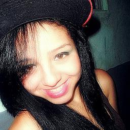 - Quem tem luz própria,incomoda quem está no escuro !     bjs ;*