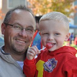 Fire and EMS 911 Asst. Systems Administrator. Weather enthusiast, Pyrotechnic enthusiast.  Fire and EMS dispatcher for over 20 years. @okstate Alum