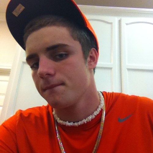 I love the lord and like to play sports