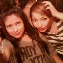 La_Claudiia's profile picture. aquellos q t critikan, son los q quieren vert distint@;   pork ven en ty todo lo q ell@s  no seràn jamàs....!!!