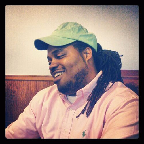 Brought up n Church, raised by da streets n highly edu. Comf n any envmt! Philosopher by day, porn*@nite #BluPhi #hailstate #themalesuperhead #freak #teammsu
