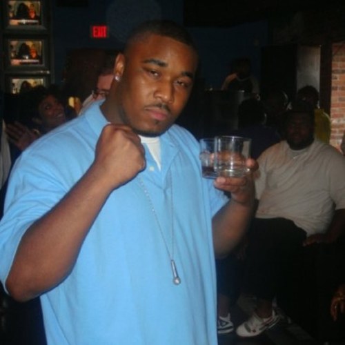 Just a cool guy in the cool crowd. http://t.co/ep4NbZ7wym Join me Instagram: Its_Byron Skype: Byront114 Facebook: Byron Tucker