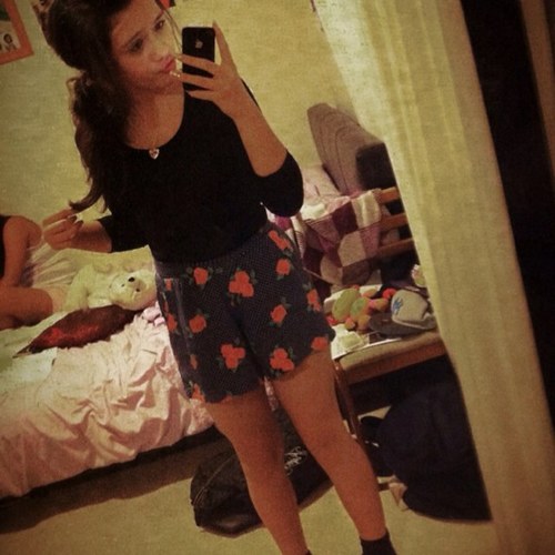 lil wayne ; 
follow & ill follow back :')  xo