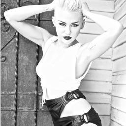 giinadboniiz1's profile picture. I'm Directioner ღ