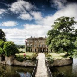 A beautiful 17th century Georgian mansion, situated on an island, surrounded by a 26 acre lake, only accessible by a wrought iron bridge. Simply stunning!