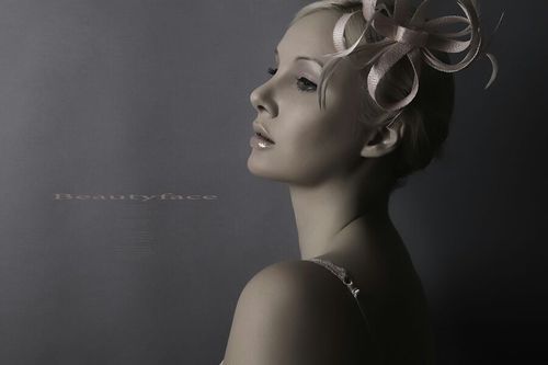 #Twitter-Account zu #JaBristik #BRAUTMAKEUPs! #Tweets über #Updates, neue #Angebote, #Verlosungen, #Specials & #Rabatt-#Aktionen!