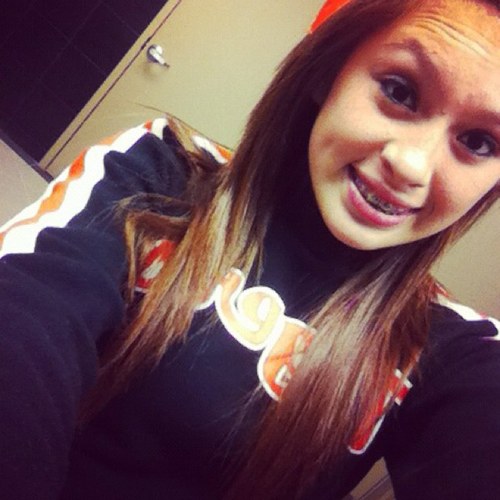 #Cheerleader my life consist of those two minutes on those nine blue matts ♡follow, ask for a follow back :)