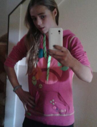 sara&teske&demi / acro a junioren 1 / rehobothschool groep 7 /