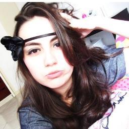 → Euu queroo.
Euu PossO.
Euu coonsiigO ←
●๋• Siimplees αssiim ~
Twittando até o fim! ;p