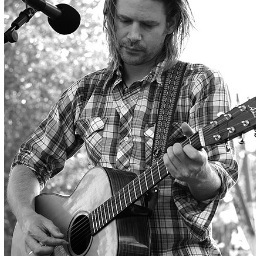 Singer, songwriter and set builder