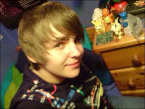 Tombutton77's profile picture. 