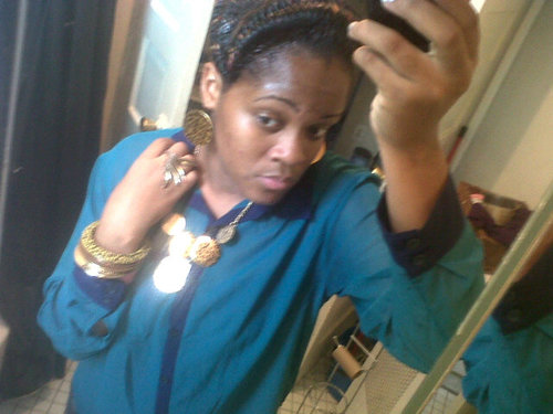 BOUT THT LIFE married to da MONEY TAURAS attitude I carri thru dis brazii lifee...str8 hrt been tukn bhut stld his rapp name LIVE3...mre to followa up..STAY!:)