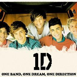 we are 4 girls we did this account because we need to tell plasticbieber how much we hate her. follow us follow back