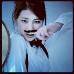 อันยองค่า~ ฉันคือสาวสวยแห่ง miss a ซูจี(บอท) ฉันอาจจะไม่ใช่บอทที่ดี แต่ฉันจะพยายามนะคะ~ ฟอลมาสิคะ =) REAL : @missA_suzy