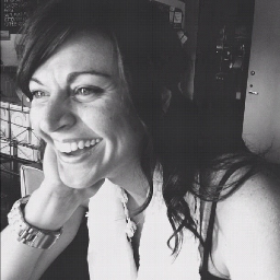 LinnaeHoppe's profile picture. running, coffee, music, wine and reading