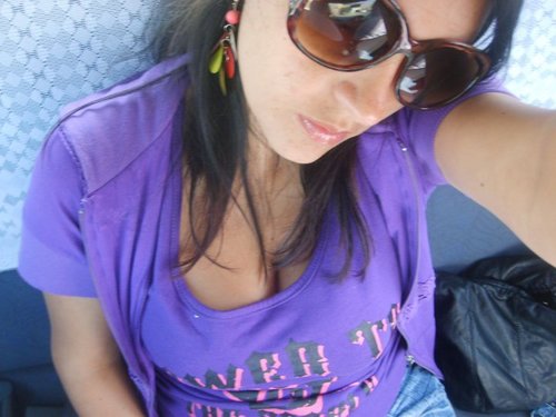 Soy Sincera de buen corazón muy corta de genio entre otras cosas :)
