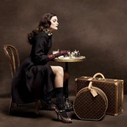 HANDBAG QUEEN! ANY ALL HANDBAGS THAT YOU'RE LOOKING FOR