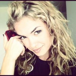 @Lua_Blanco Meu amor e admiração por você cresce mais e mais a cada dia, te amo coisa perfeita ♥