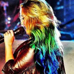 I'm little skyscraper who always Believe and Never Say Never and always Stay Strong and Forever Young ♥  @ddlovato @justinbieber @onedirection