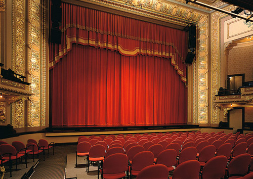 If you're a theatre kid you'll be sure to relate to this site!
I follow kids/adults who I see follow a lot of theatre pages!