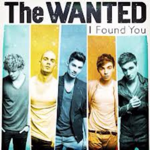 #TWFanmily by day #TWFanpires by night, we also follow back just ask...and love @rewind_music to