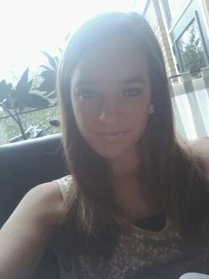 daphneduister's profile picture. 