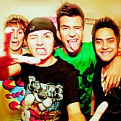 Somos um fan clube, feito para informar todos os fans possiveis da banda @rockrestart de BH