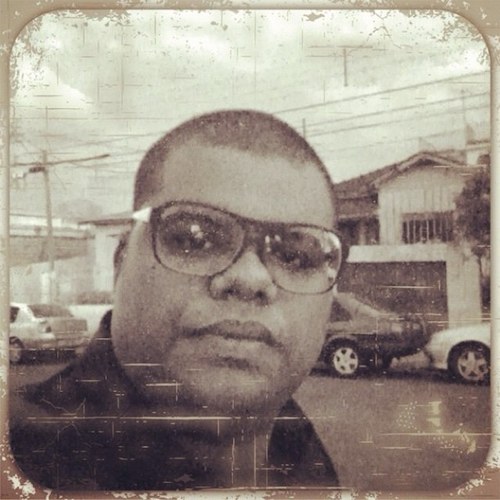 Musico profissional,Baterista e percussionista,