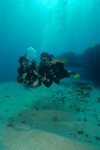 linaldocc's profile picture. Concurseiro, Estudante de Ciências Contábeis e Licenciatura em Matematica... sempre ligado na Politica... Natural de Cabedelo, Santa Rita e João Pessoa...