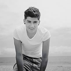 Você também promete amar @onedirection sempre? Segue! ~