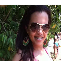 - Sou uma Pessoa Maravilhosa 
=D haha'