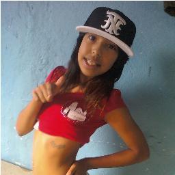 garota complicada!de um coraçao bom!um poukinho safadakk!corinthiana com orgulho! libriana!viciada em narguile!!MSN(mcgabyh_baixinha@live.com)me segui e me add!