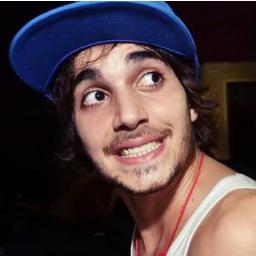 Para que 160 caracteres se consigo te descrever com 1 palavra - Tudoo..Te adoruuh muito @Fiuk s2' Moderadora @Déborahhhh2 ..*