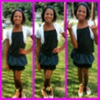 Im a fun cool active gurl
I love to dance
I love to take pic
I photography
I to sing nd listen to  music
Follo me on instagram @thisgurl_ isgrazy
