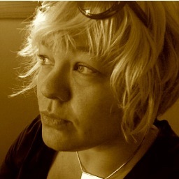 moemoe_71's profile picture. 