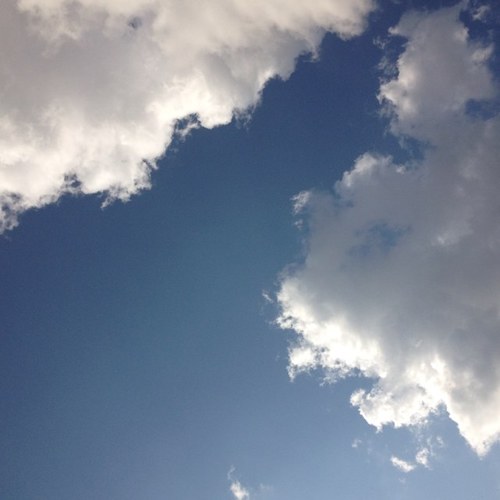 beNice2alI's profile picture. The mother fucking sky dude.