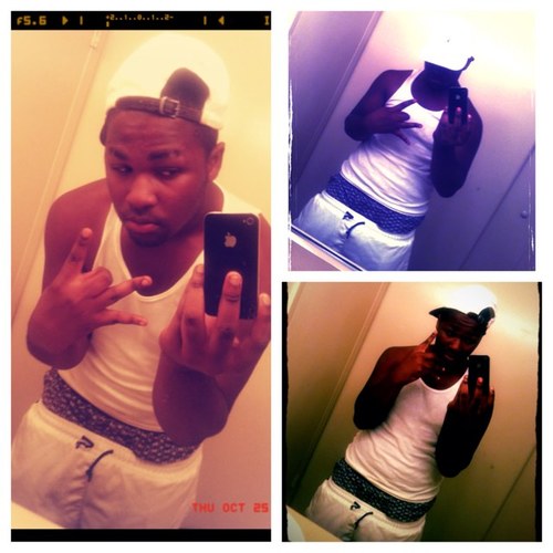 уσυиg ♥ fяєαк $avage is my name , imma We$tside freak being tha type ov ngga ur gurll wish u wz, follow me ; ) nd ill Follow Baqq..; )