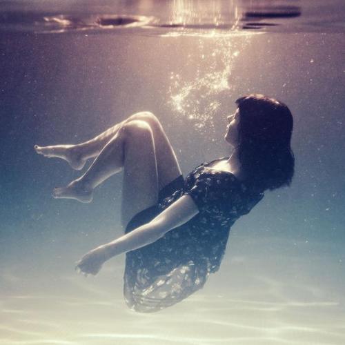 Sσмєtiмes I prєtєnd to be nσямal, but it gєts bσring, sσ I gσ back tσ bєing мє. ♥

·