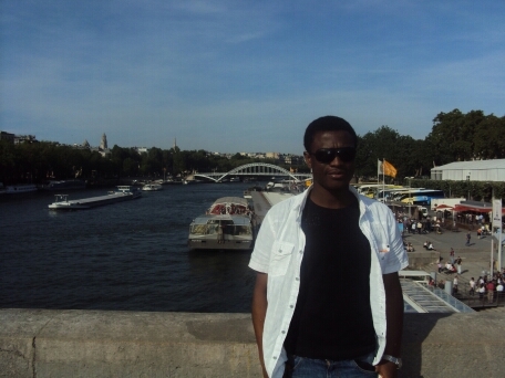 daggaash's profile picture. Geriatric millennial