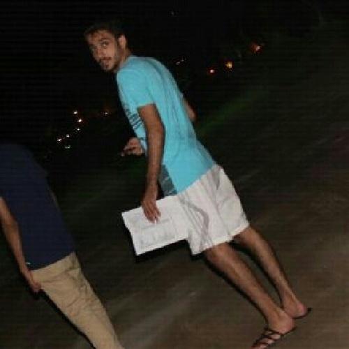 Instgram: zizokaram .. Auk Studient .. First year in Auk