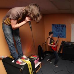 Bonddavis757's profile picture. I love loud music, and music is my life